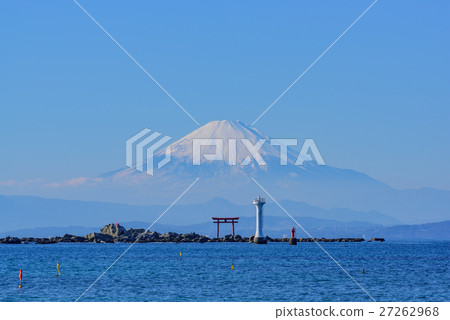 Torii of Nashima (Nanajima) and Mt. Fuji 27262968