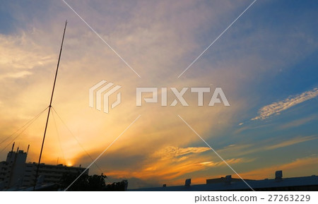 Sunset in Kawaguchi City, Saitama Prefecture Clouds, the sky and the sun 27263229