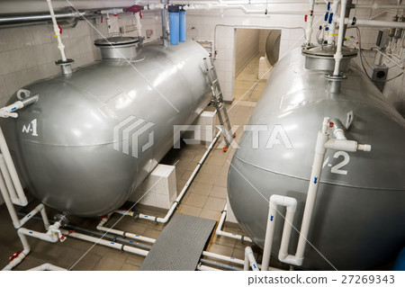 Steel horizontal tanks. 27269343