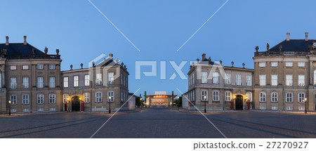 Amalienborg Palace and Opera House in Copenhagen Amalienborg Palace and Opera House in Copenhagen 27270927