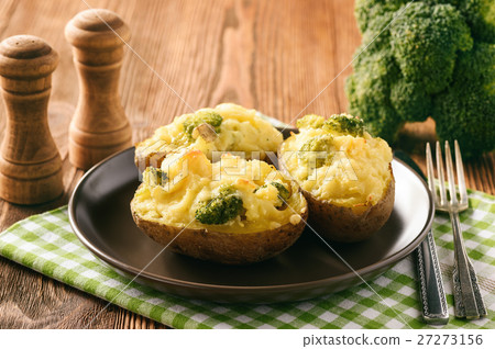 Twice baked potatoes stuffed with broccoli Twice baked potatoes stuffed with broccoli 27273156