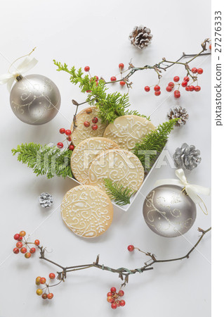 Biscuits and round ball decoration 27276333