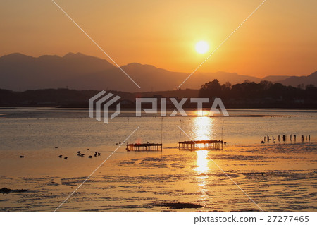 Kitsuki castle and sunset 27277465