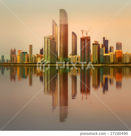 Abu Dhabi Skyline 27280490