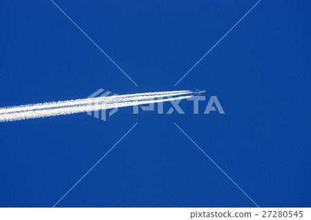 天空和飛機雲 天空和飛機雲 27280545