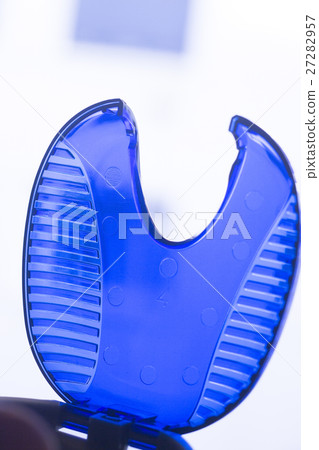 Teeth brackets orthodontic case 27282957