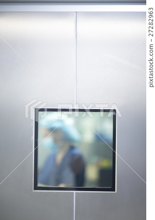 Operating theater door 27282963