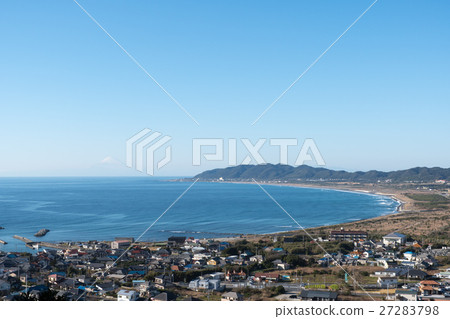 Hojo coast of Tateyama city, Chiba prefecture and Mt. Fuji (winter) 27283798