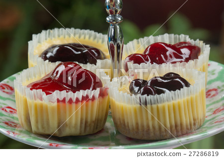 Blueberry and strawberry cheese cake Blueberry and strawberry cheese cake 27286819