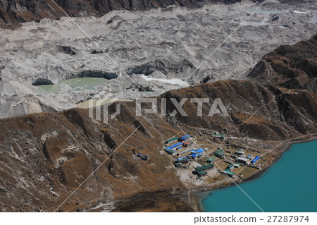 Gokyo village, moraine and glacier lakes Gokyo village, moraine and glacier lakes 27287974