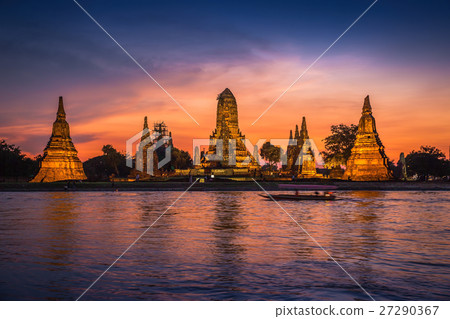 Old Temple wat Chaiwatthanaram of Ayutthaya  27290367