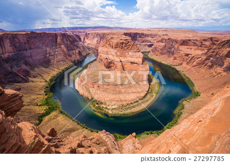 Horseshoe vent 27297785