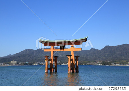 Miyajima Itsukushima Shrine Otorii 27298285