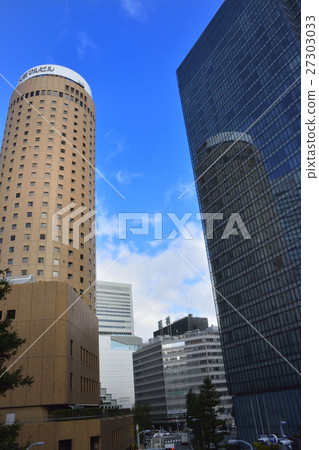[Osaka Umeda] Skyscrapers in a big city 27303033