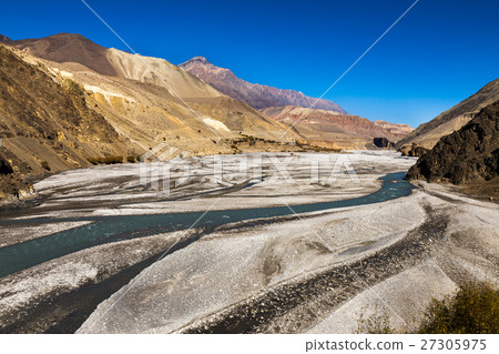 Kagbeni, valley of Kali Gandaki river 27305975