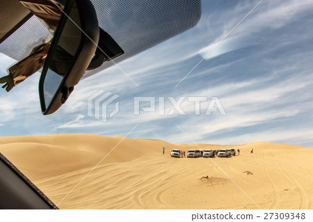 Safari Dune Bashing Oman Desert Rub al Khali 5 Safari Dune Bashing Oman Desert Rub al Khali 5 27309348