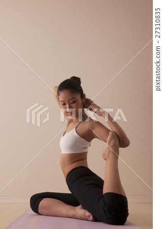 熱瑜伽瑜伽愛好健康年輕女士 熱瑜伽瑜伽愛好健康年輕女士 27310835