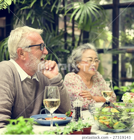 Senior Group Relax Lifestyle Dinning Concept Senior Group Relax Lifestyle Dinning Concept 27319143