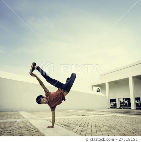 Breakdance Movement Teenagers Trendy Lifestyle Concept Breakdance Movement Teenagers Trendy Lifestyle Concept 27319153