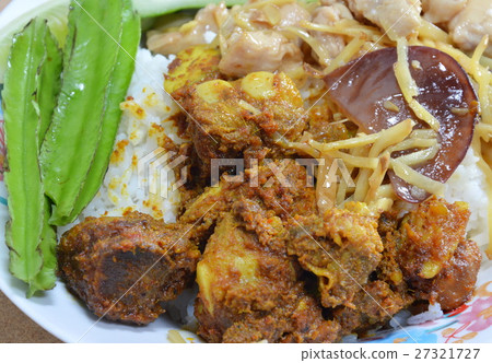spicy pork rib and stir-fried chicken with ginger  27321727