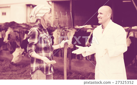 Portrait of professional cowgirl and doctor 27325352