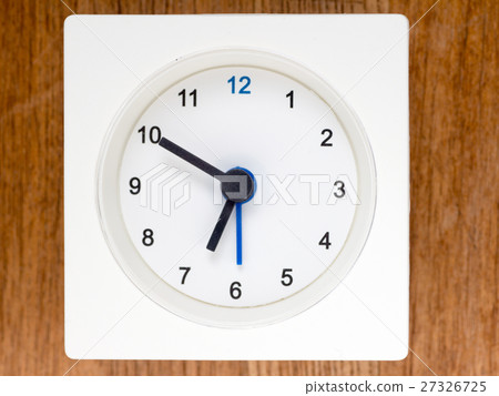 Simple Analog Clock 27326725