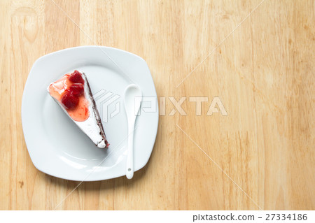 Strawberry cake on wooden background Strawberry cake on wooden background 27334186
