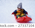 Sled with kids 27337104