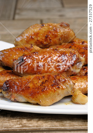 Fried chicken wings Fried chicken wings 27337529