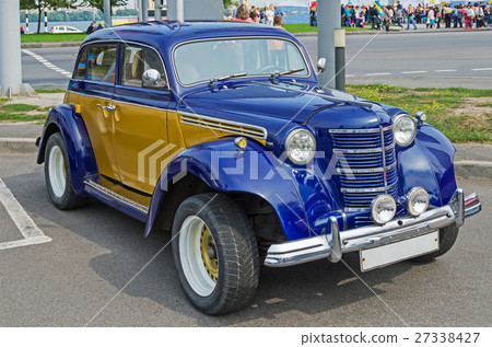 Retro car Retro car 27338427