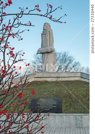 Monument famine in Ukraine 27338440