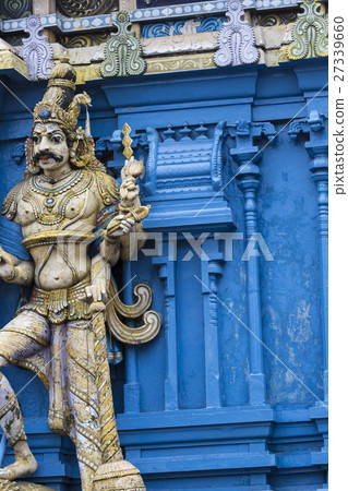 Closeup details on the tower of a Hindu Temple 27339660