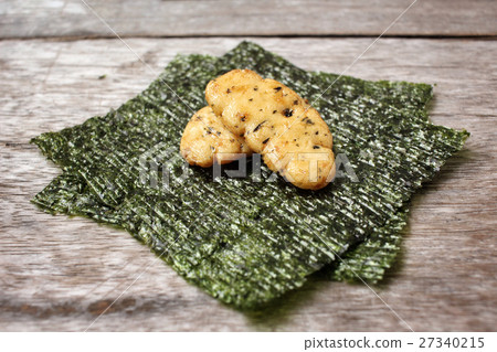 Snack of senbei rice cake japanese Snack of senbei rice cake japanese 27340215