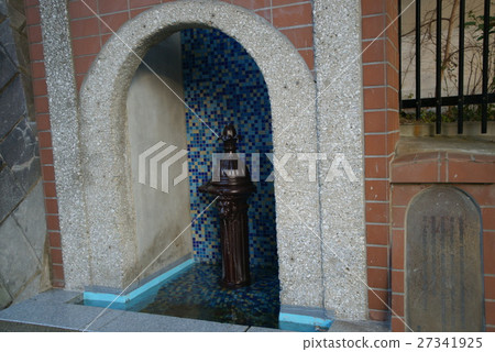 景觀與現代渡槽“Shiba普通插頭” 景觀與現代渡槽“Shiba普通插頭” 27341925