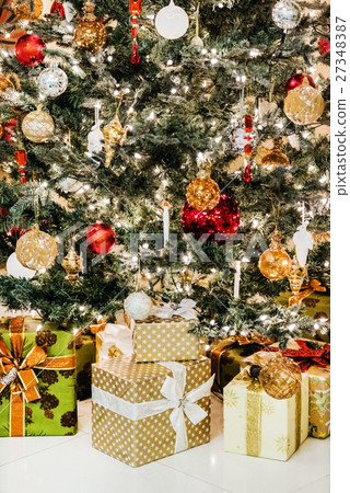 Christmas tree 27348387