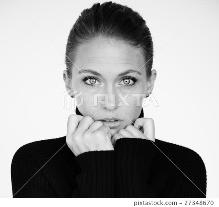 Woman Serious Studio Portrait Concept Woman Serious Studio Portrait Concept 27348670