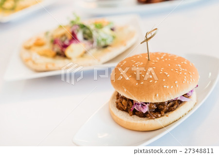 burger burger 27348811
