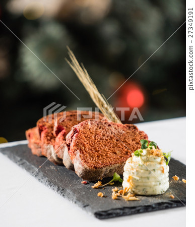 Christmas dinner 27349191