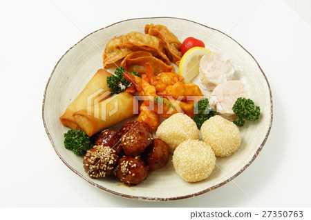 Chinese Dim Sum 27350763