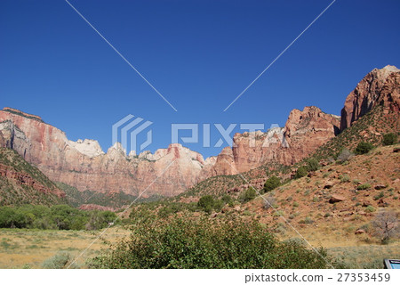 錫安國家公園的寺廟和塔 27353459