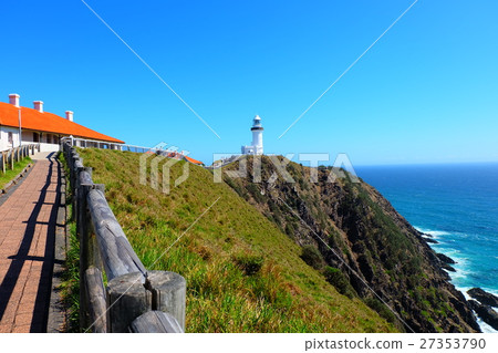 Cape Byron Lighthouse in fine weather 27353790