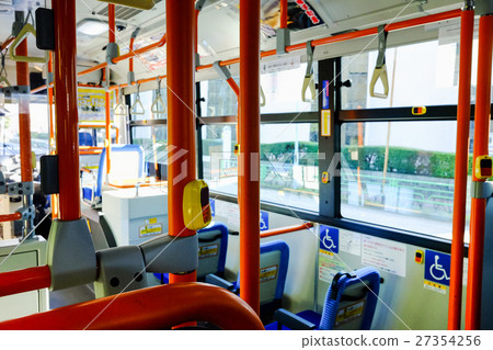 Inside the bus (3) 27354256