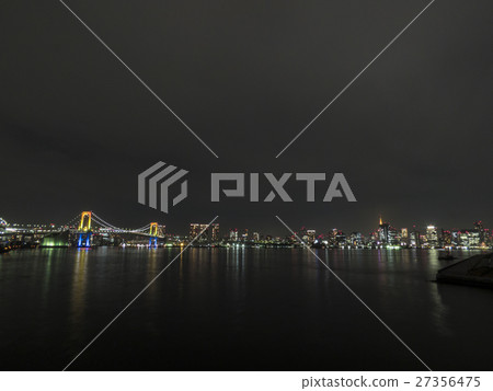 東京灣的夜景(從豐洲景觀) 東京灣的夜景(從豐洲景觀) 27356475