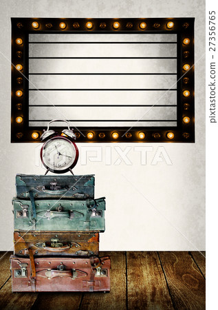 Vintage Light box board with vintage travel bag Vintage Light box board with vintage travel bag 27356765