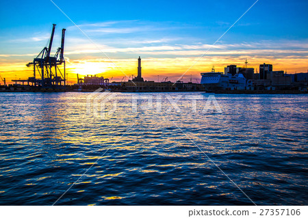 sunset at Genoa's port, silhouette of the Lanterna sunset at Genoa's port, silhouette of the Lanterna 27357106