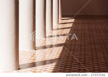 Light and shadow on the floor 27357282