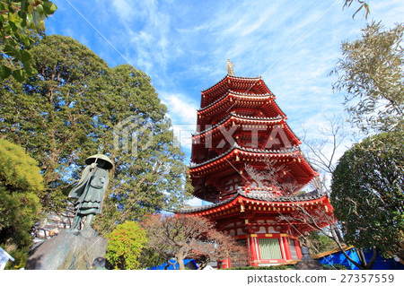 Kawasaki Daigaku octagonal five-storied pagoda 27357559