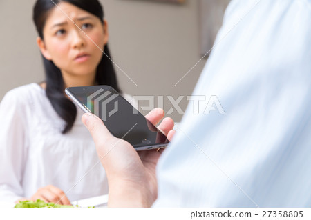Meals discontented while watching smart husband couple cheerful eating meal food feeling 27358805