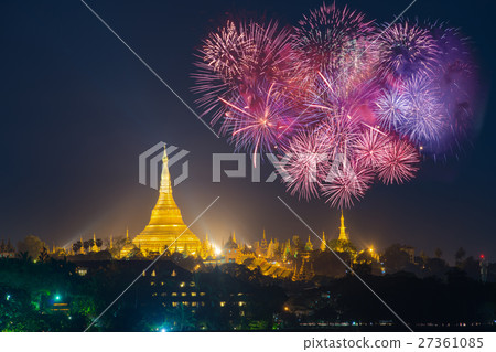 Shwedagon pagoda with with Fireworks celebration 27361085