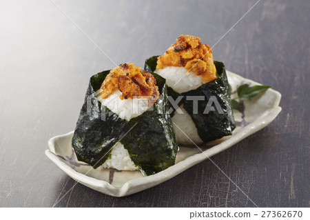 Baked sea urchin rice ball 27362670